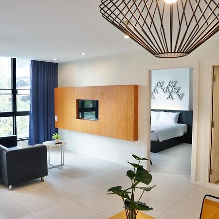 130 Hotel & Residence Bangkok Dış mekan fotoğraf