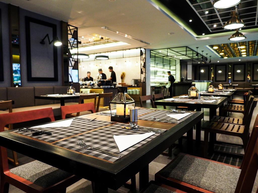 130 Hotel & Residence Bangkok Dış mekan fotoğraf